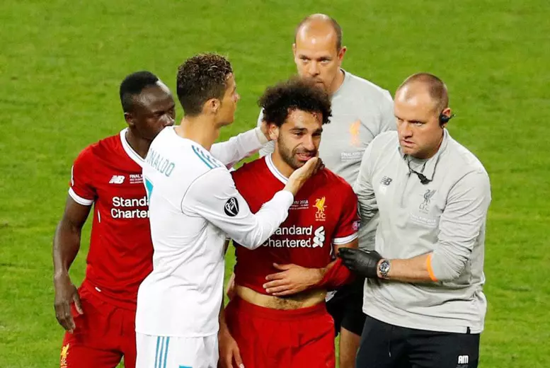 Mohamed Salah trả lời thẳng thắn - “Tôi chỉ tập trung vào Liverpool và không muốn nói về hợp đồng của mình