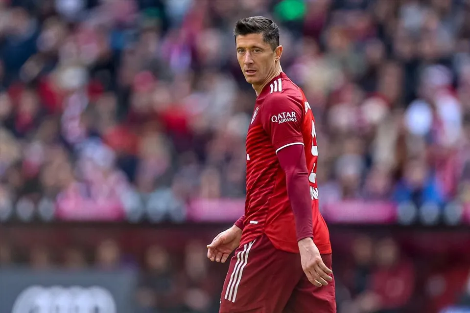 Thương vụ Lewandowski và Barca 